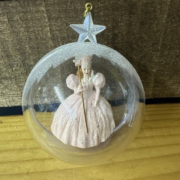 Wizard of Oz Glinda The Good Witch Arrives Hallmark Christmas Ornament - Picture 1 of 6